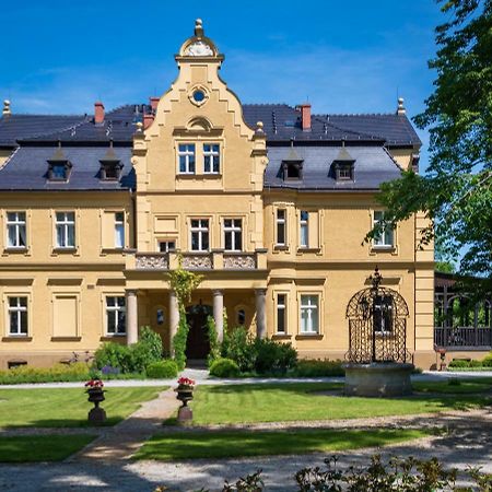 Palac Gruszow Świdnica Exteriér fotografie