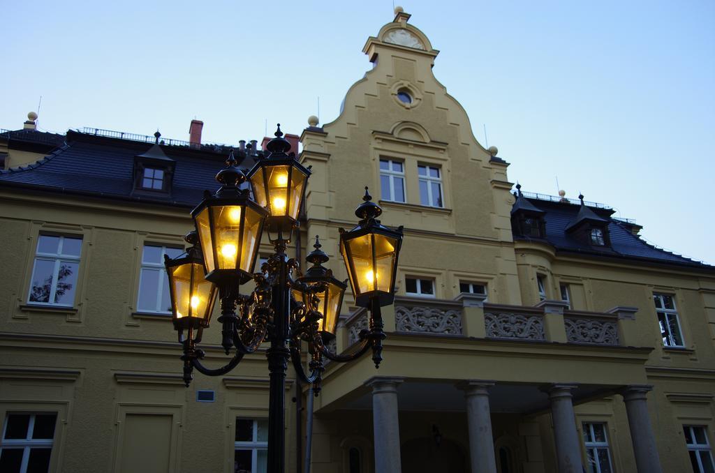 Palac Gruszow Świdnica Exteriér fotografie