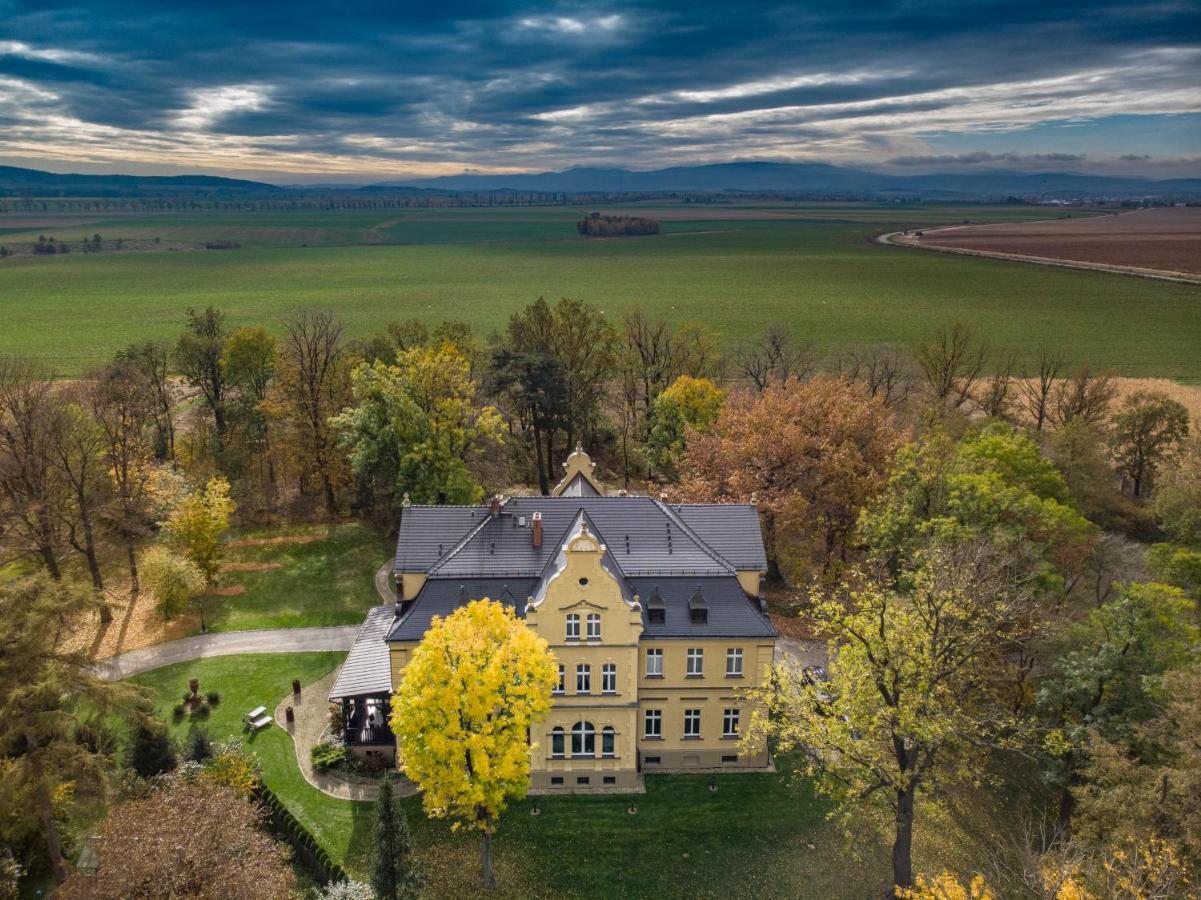 Palac Gruszow Świdnica Exteriér fotografie