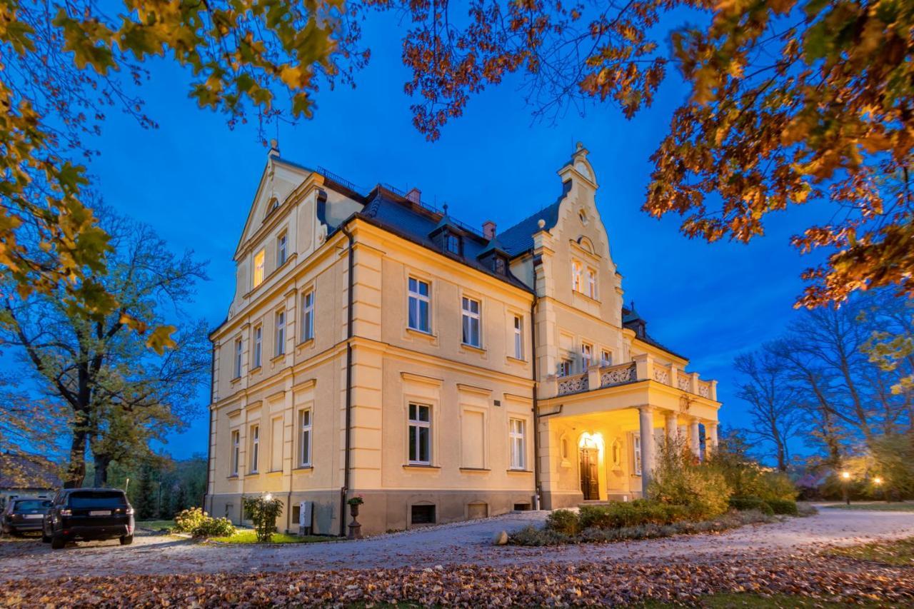 Palac Gruszow Świdnica Exteriér fotografie